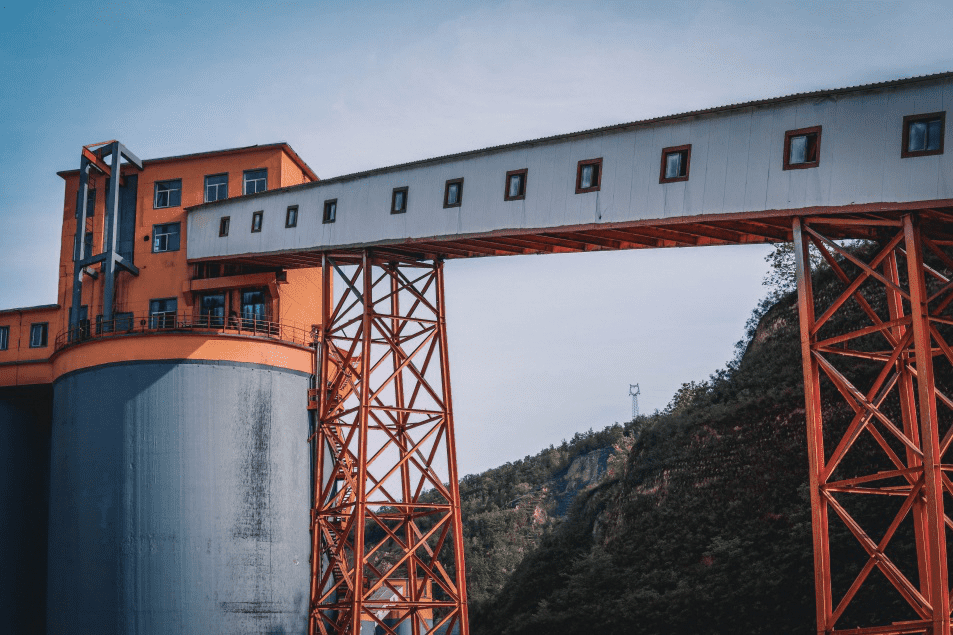 在不斷變革的時(shí)代里，做個(gè)洶涌的后浪