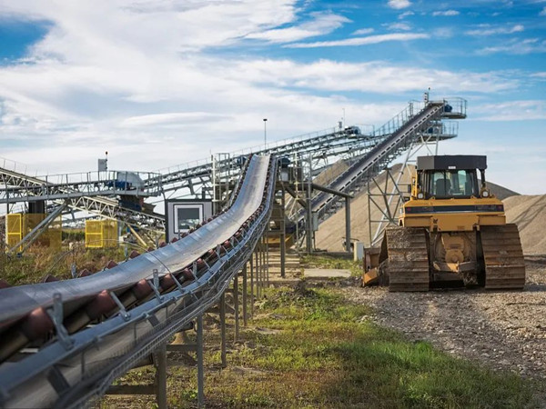 是什么設備讓輸送帶運輸更安全、更高能效？