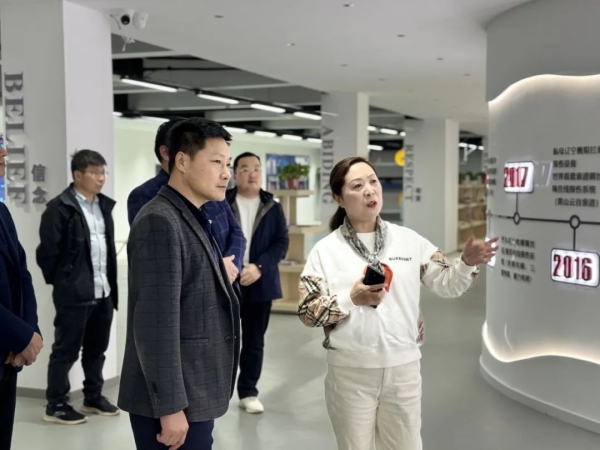 【公司動態(tài)】洛陽市科技局領導一行蒞臨泰斯特考察調研